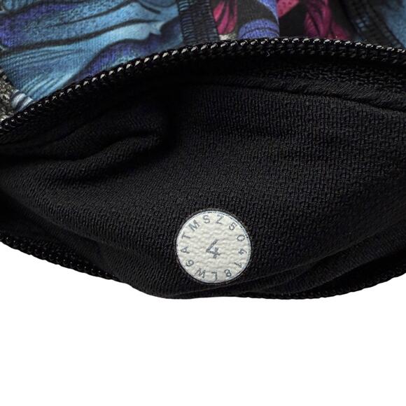 LULULEMON RARE Pace Rival Crop 22" Size 4 Nocturnal Floral Multi - Picture 4 of 5